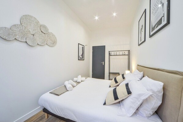 1 bedroom, WiFi, bed sheets