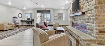 Cobblestone Hotel & Suites - Eaton