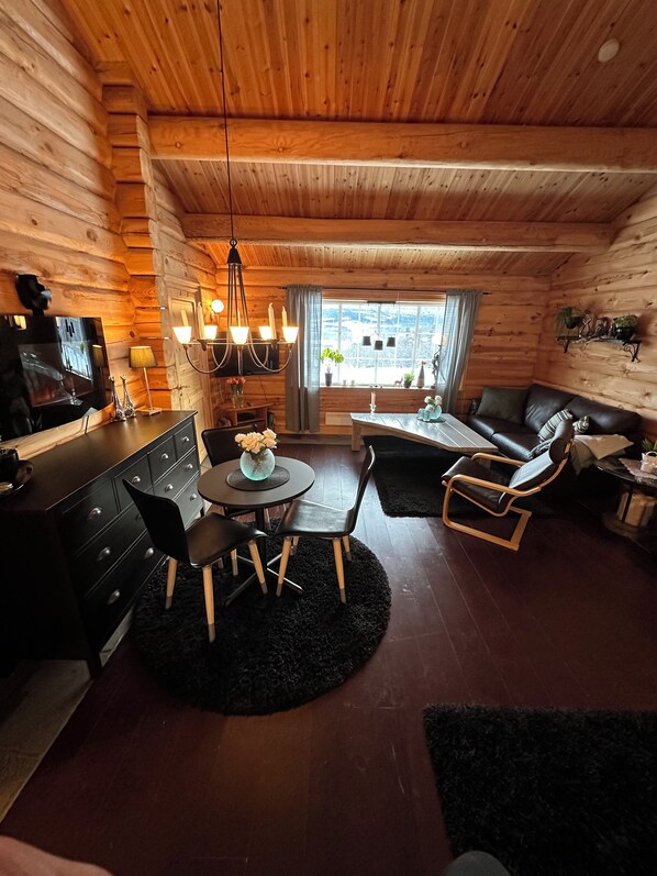 TV connectée, cheminée