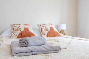 1 Schlafzimmer, Schreibtisch, Bügeleisen/Bügelbrett, Internetzugang