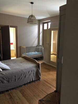 2 quartos, Wi-Fi, roupa de cama