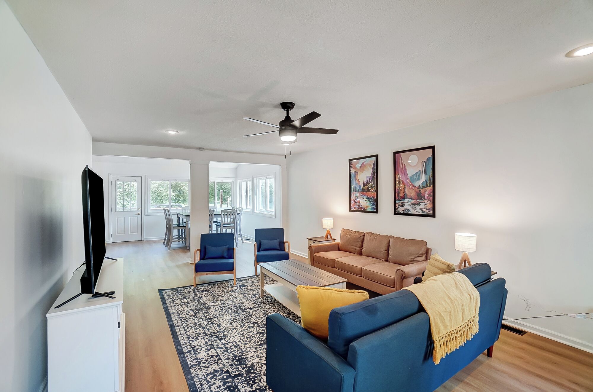 智能电视、桌上足球、乒乓球