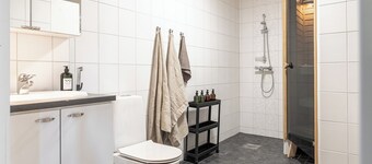 Homelike 1BR Apt. with Sauna & Parking