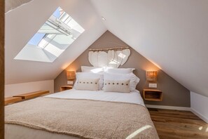 1 bedroom, internet, bed sheets