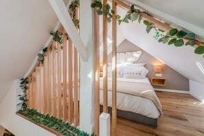 1 bedroom, internet, bed sheets