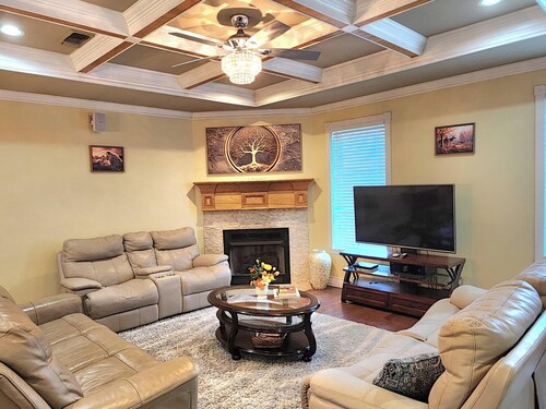  Lake Tawakoni Retreat
A charming country side getaway...