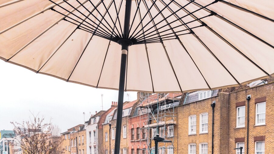 Tower Bridge Roomzzzz BnB