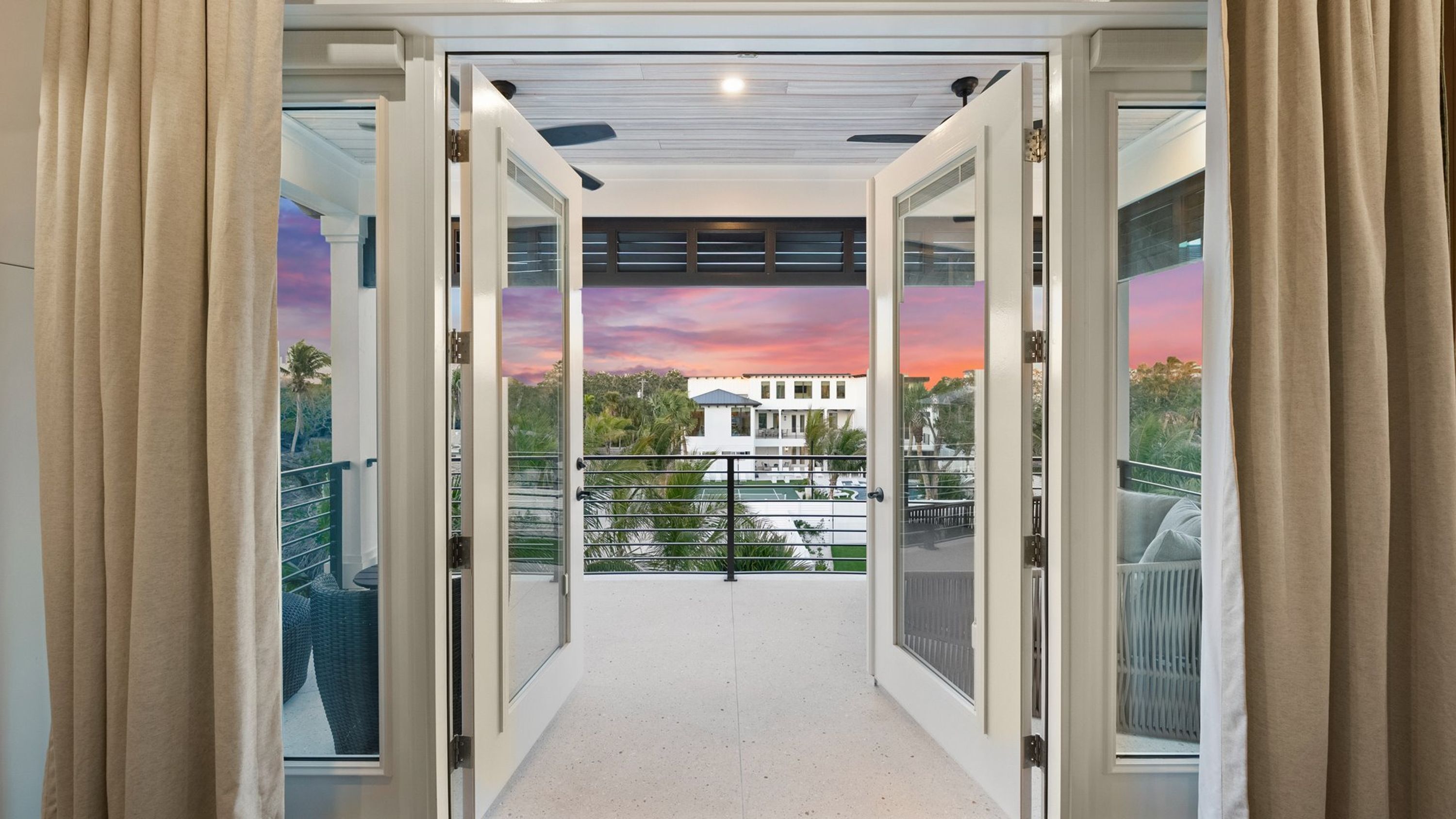 Nhà, phù hợp cho người khuyết tật | 6 phòng ngủ, truy cập Internet tốc độ cao 