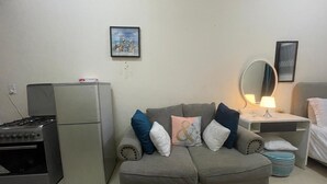 Huoneisto, 1 makuuhuone, kaupunkinäköala | Oleskelualue
