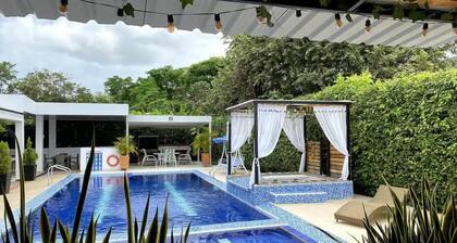 Whole house: villa in Llano Del Pozo, Colombia