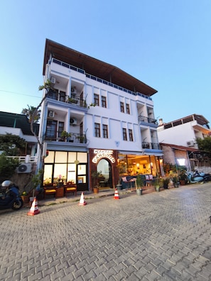 Building design - Kaptan Pansiyon (Kas)