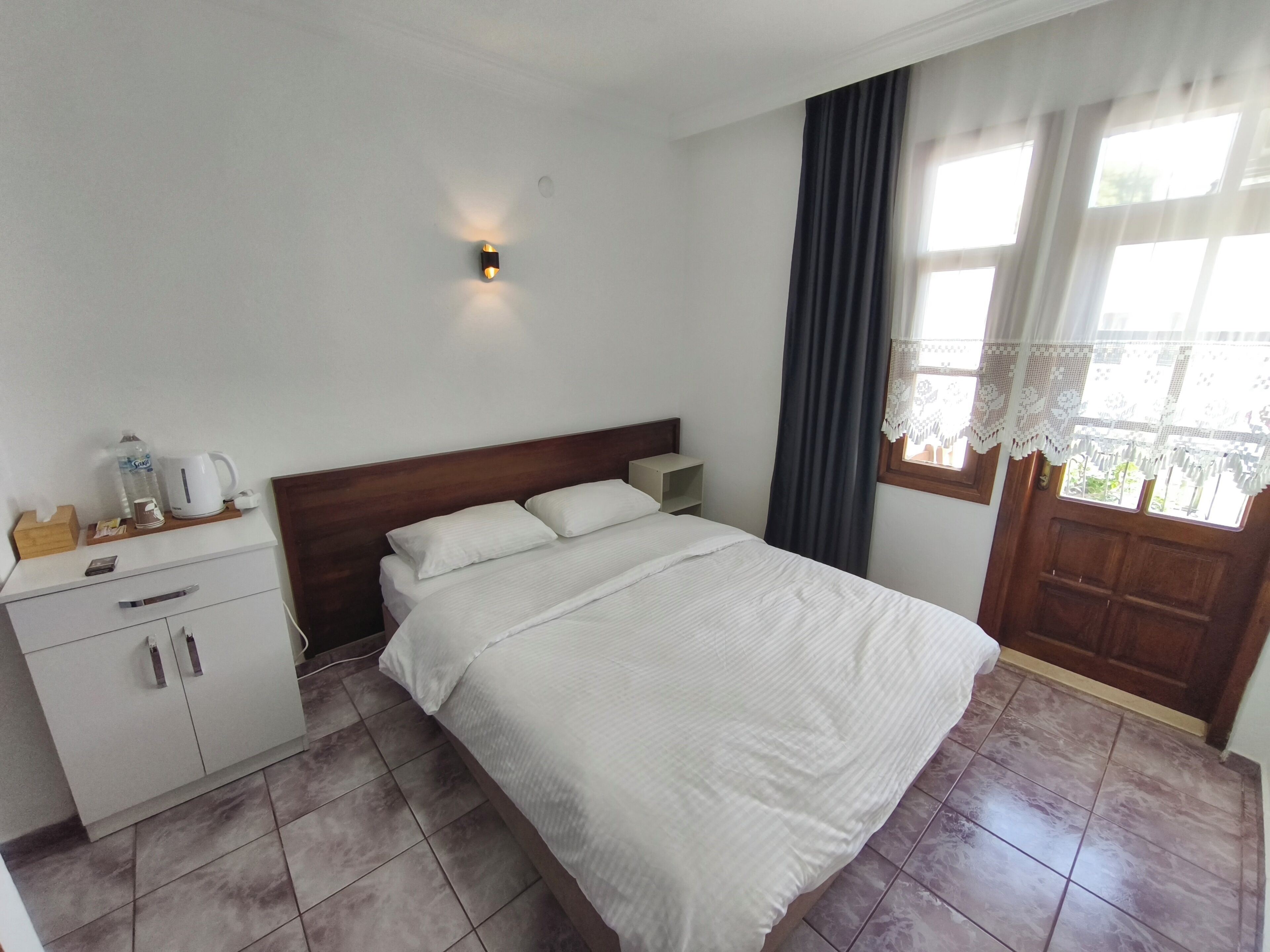 Standard Double Room, Balcony, Sea View | Free WiFi, bed sheets