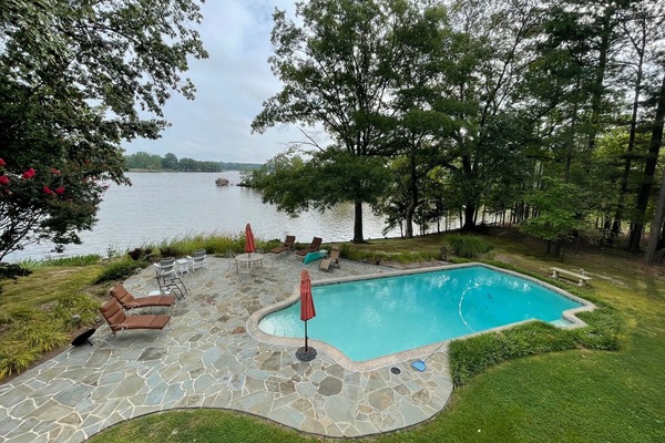 Welcome to Lovely Cove, waterfront with inground pool