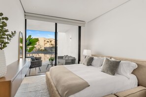 3 slaapkamers, een kluis op de kamer, een strijkplank/strijkijzer