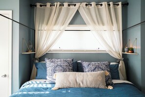 3 slaapkamers, een strijkplank/strijkijzer, wifi, beddengoed