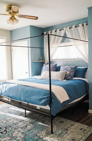 3 chambres, fer et planche à repasser, Wi-Fi, draps fournis