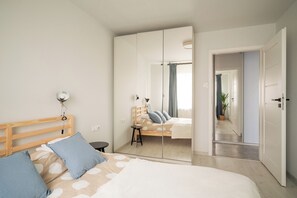 4 chambres, fer et planche à repasser, lit parapluie, Wi-Fi gratuit