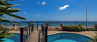 Elegancia Ocean Front Pearl