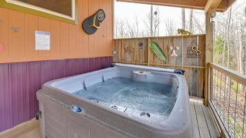 Bain à remous extérieur