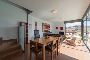 Villa | Dining - Villa in El Salobre With Heated Pool (San Bartolomé de Tirajana)