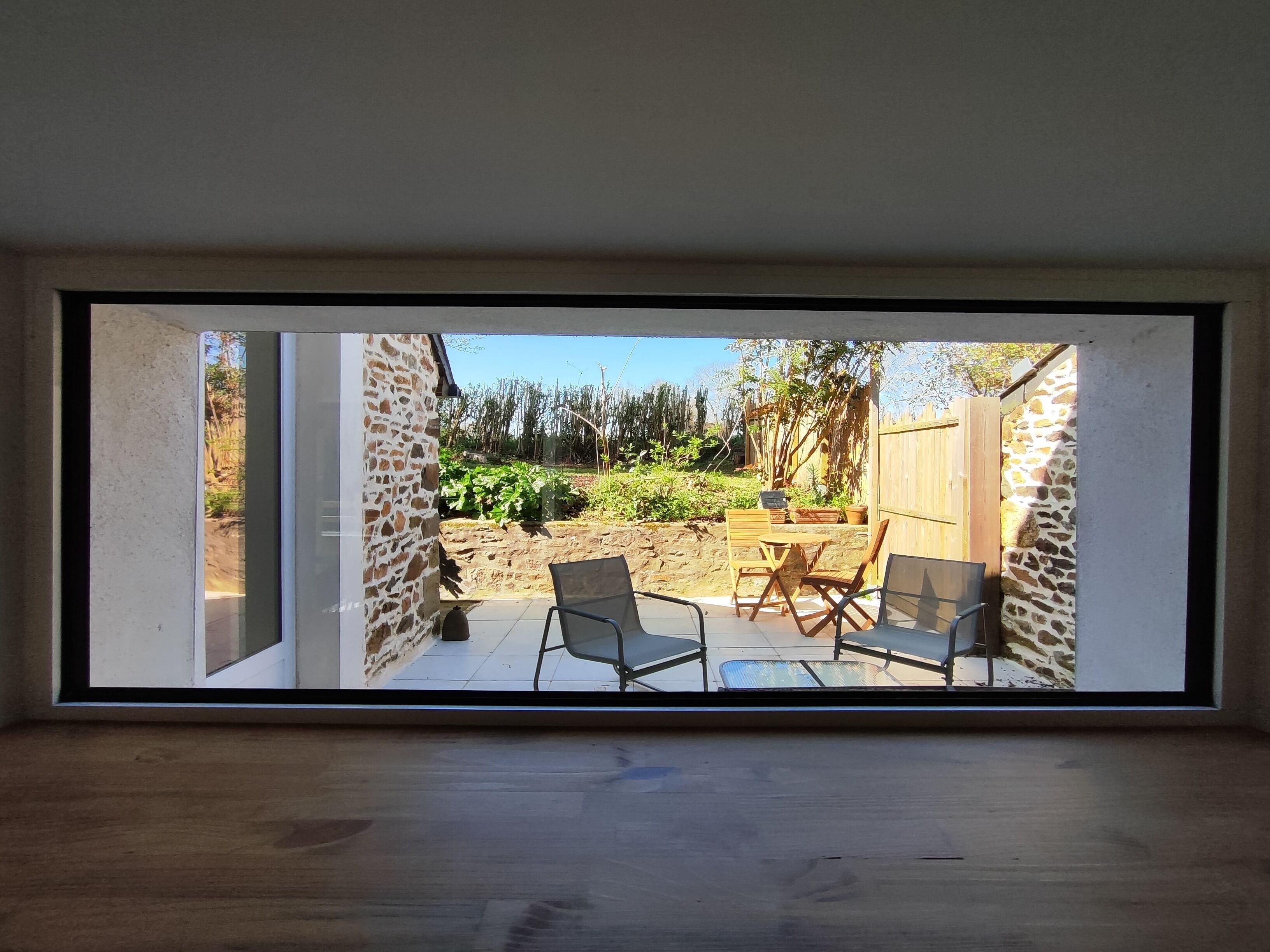 المنشأة من الداخل