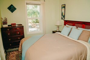 3 dormitoris, planxa i posts de planxar, wifi i roba de llit 