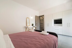2 chambres, fer et planche à repasser, Wi-Fi, draps fournis