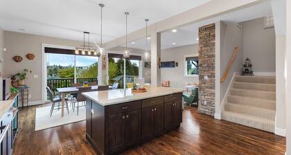 Madrona Bliss A Modern Escape