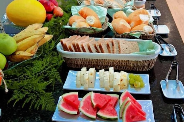 Desayuno bufé gratuito y diario