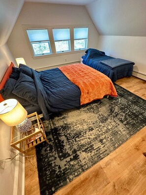 4 habitaciones, escritorio, cuna de viaje y wifi
