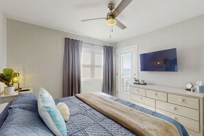 3 bedrooms, iron/ironing board, Internet, bed sheets