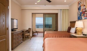 2 bedrooms, in-room safe, desk, iron/ironing board