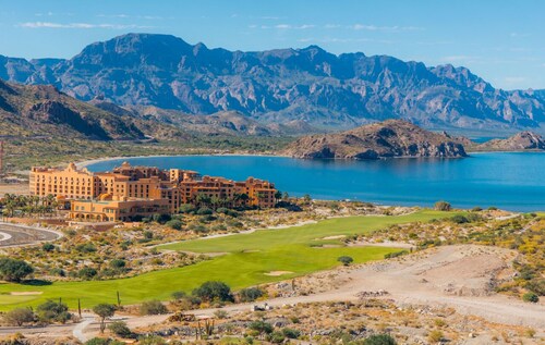 2 Bedroom Oceanfront Penthouse, VDP Loreto
Sea of Cortez, May 30- June 6, 2026