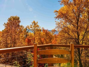 Interior - Lovers Suite by Ghosal Luxury Lodging  (Gatlinburg)