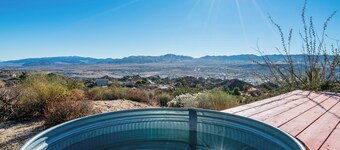 Rocky Roost Cabin in Yucca Valley