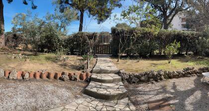 Agréable Studio avec jardin dans résidence calme proche de toutes commodités