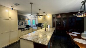 Microwave, dishwasher