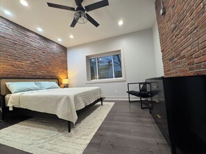 3 bedrooms, iron/ironing board, free WiFi, bed sheets