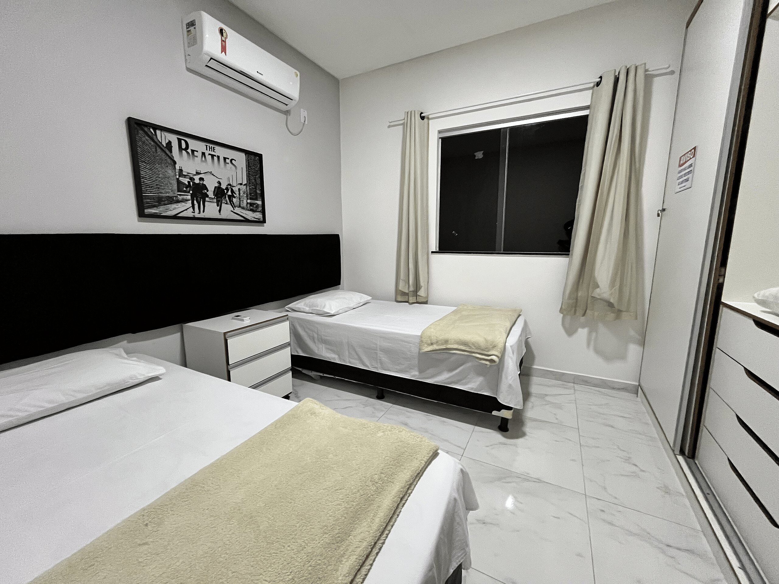 2 bedrooms, premium bedding, free WiFi