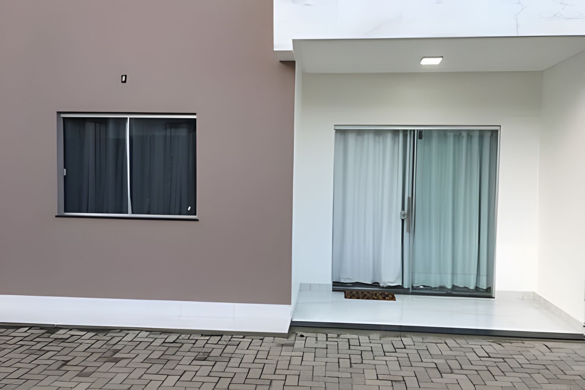 Basic Apartment | Exterior detail