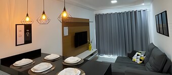 Condomínio com Piscina á 500m da Praia