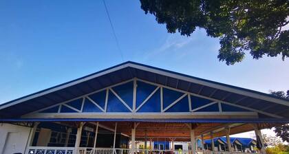 Charming bed & breakfast in superb Moalboal with WiFi, AC