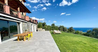Private apartment with garden and pool