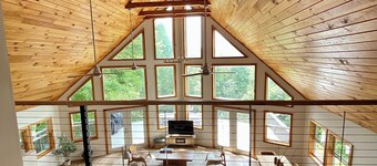 Luxury A-Frame Cabin, Sleeps 12, Cedar Hot Tub, Game Room, Fishing Pond, Views