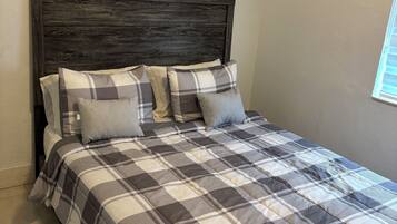 2 chambres, fer et planche Ă repasser, Wi-Fi gratuit, draps fournis