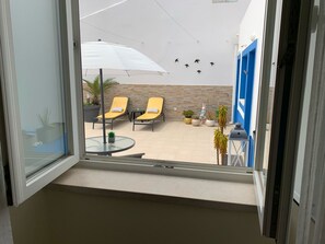 Habitación doble superior, vista al patio | Vista al patio