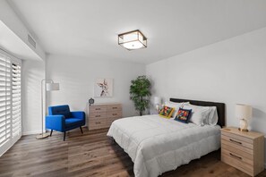 2 habitaciones, escritorio, tabla de planchar con plancha y wifi 