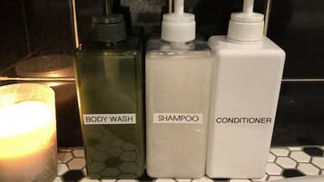 Bathroom amenities