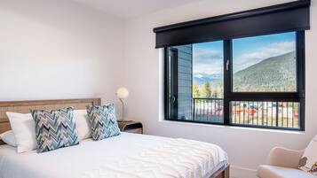 Condo | 2 bedrooms, free WiFi, bed sheets