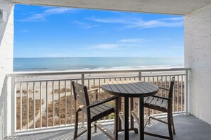 Appartement, Meerdere bedden, balkon, uitzicht op zee (Shoreham Towers 5C) | Buiten dineren